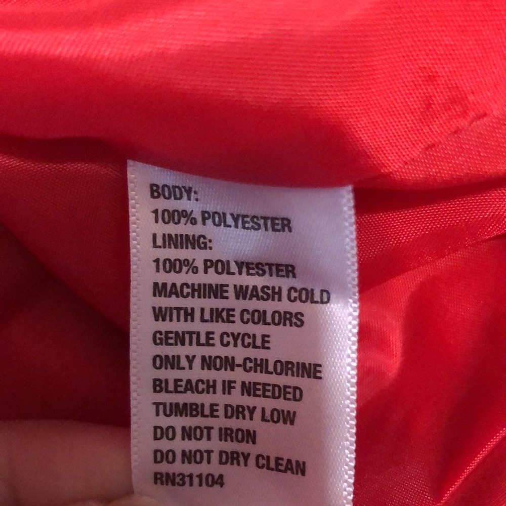 Red sleek jacket - Picture 4 of 4